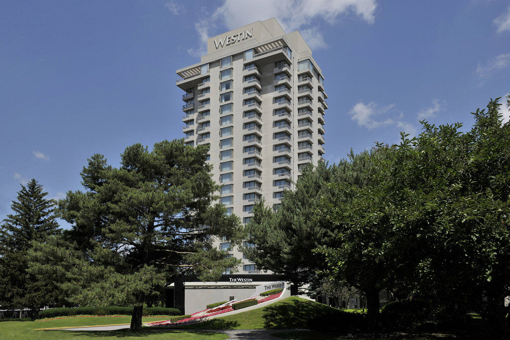 Pan Pacific Toronto Hotel Exterior photo